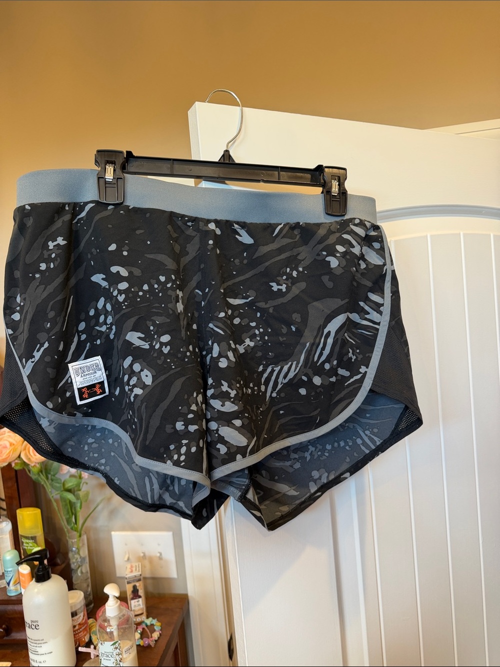Under Armour Black and Gray Patterned Women's Athletic Shorts
